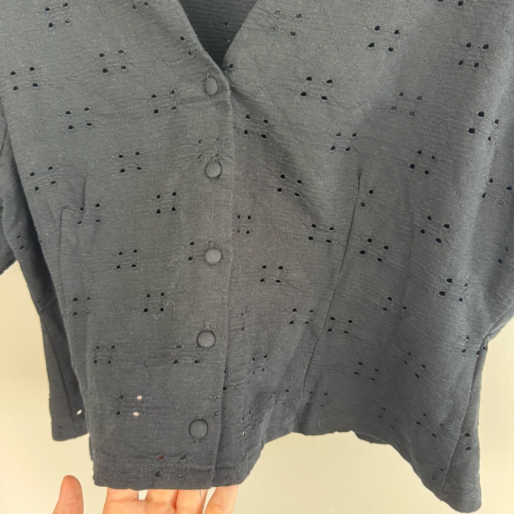 H&M Black Eyelet Cropped Button Down Short Puff Sleeve Cardigan Top Size XL - Picture 5 of 7
